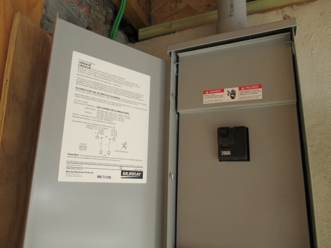 200 Amp Service.JPG